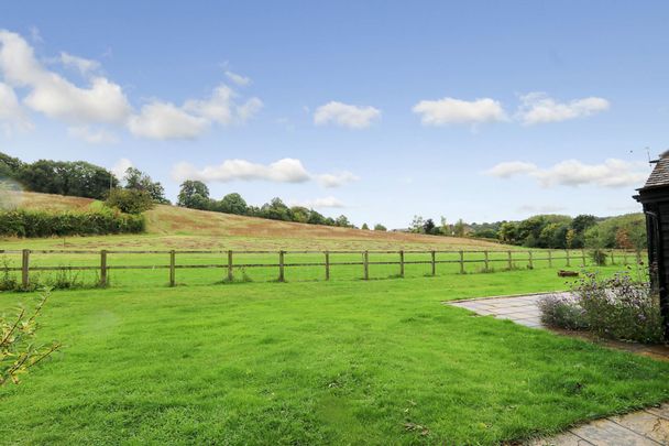 Wild Court Hill, Hampstead Norreys - Photo 1