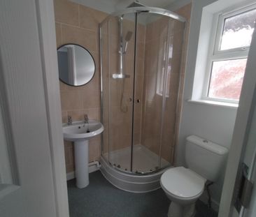 Oak Road, Blaina, ABERTILLERY - Photo 5