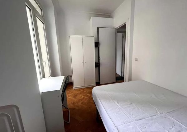 Calle de Grafal, Madrid, Community of Madrid 28005