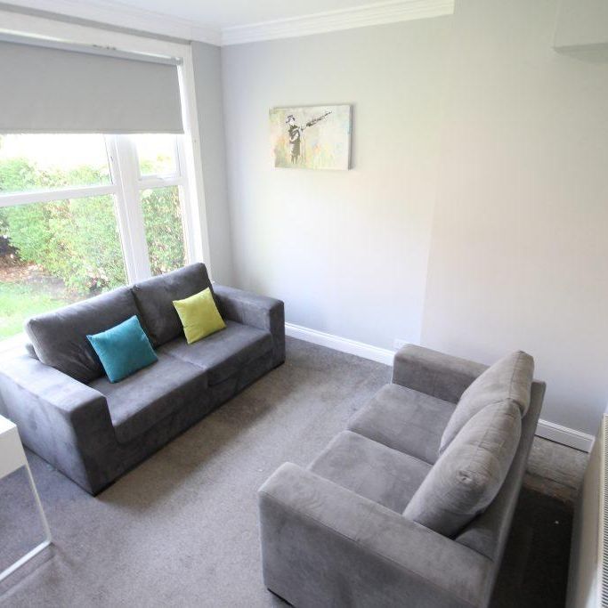 6 bedroom terraced house to rent - Photo 1