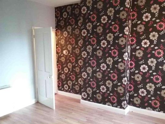 Grove Road, CV10 - Photo 1