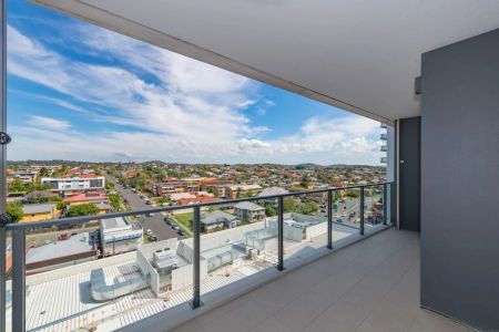 Modern One-Bedroom Apartment in the Heart of Coorparoo - Photo 5