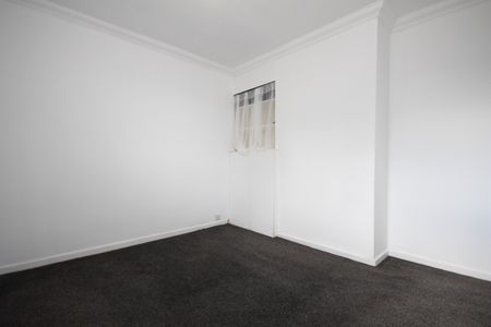 Woodside Crescent, Wishaw, ML2 - Photo 2