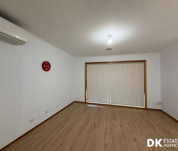 Impressive and Cozy Home in Prime Position - Photo 3