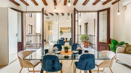 Room in a shared 5-bedroom apartment for rent in El Gòtic, no domiciliation allowed. - Foto 3