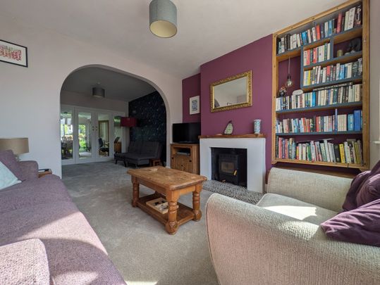 3 Bed Semi-Detached House, Elstree Road, BS5 - Photo 1