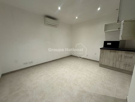 Location Appartement 1 pièce 27m² - Photo 3