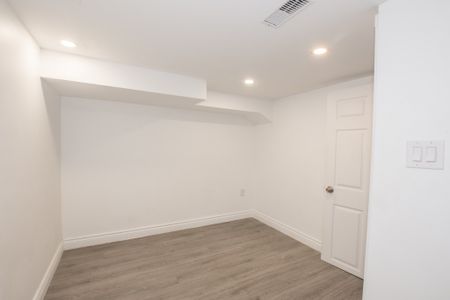 **ALL INCLUSIVE** 1 Bedroom Lower Unit in St. Catharines!! - Photo 5