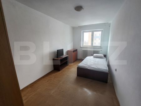 Apartament 3 camere, 75 mp, zona Cetate - Fotografie 3