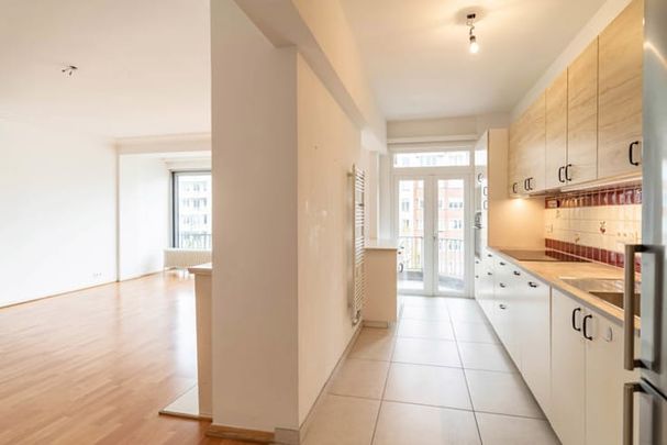 Appartement te huur - Photo 1