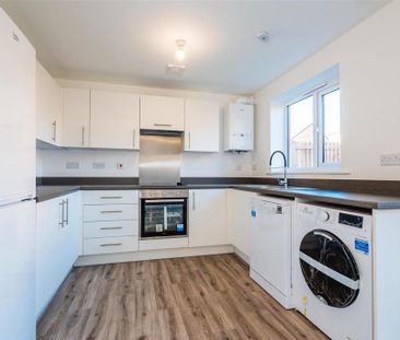 3 bedroom detached house to rent - Photo 3