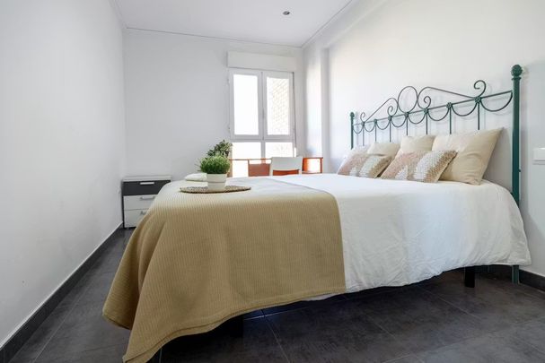 Avinguda de la Constitució, Valencia, Valencian Community 46019 - Foto 1