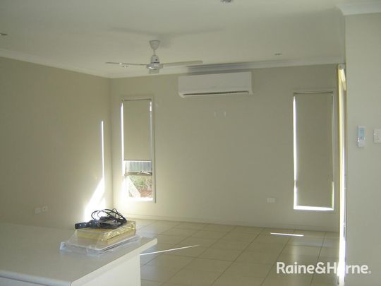 Large 4 Bedroom Home - Photo 1