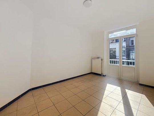 Appartement te huur - foto 1
