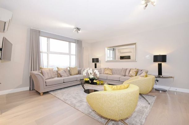 3 Bedroom Flat To Let - Photo 1