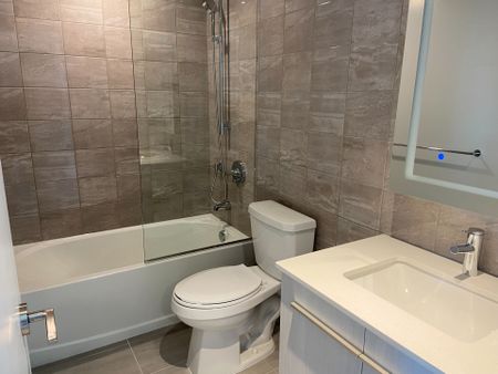 For Lease - 8 Cumberland Street Unit# 2001, Toronto, Ontario - Photo 3