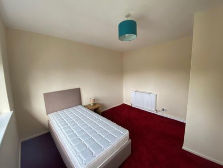 2 bedroom maisonette to rent - Photo 5