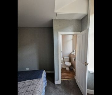 2 Bed Flat, Easter Road, EH6 - Photo 6