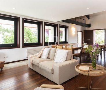 An outstanding contemporary seafront villa for rent with splendid v... - Photo 3
