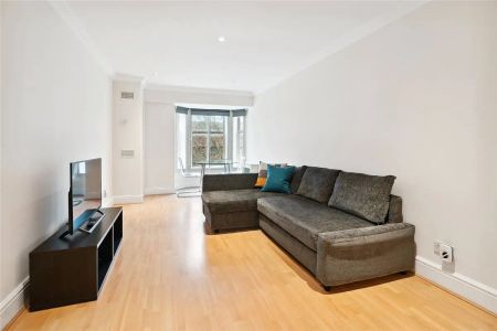 1 bedroom flat in London - Photo 5