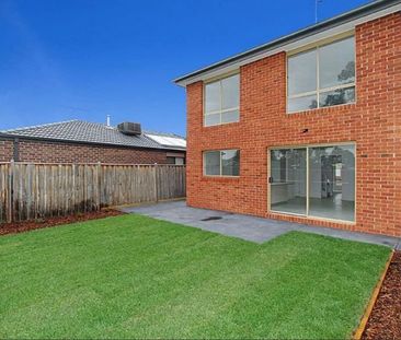 Charming 3-Bedroom Home in South Morang - Photo 5