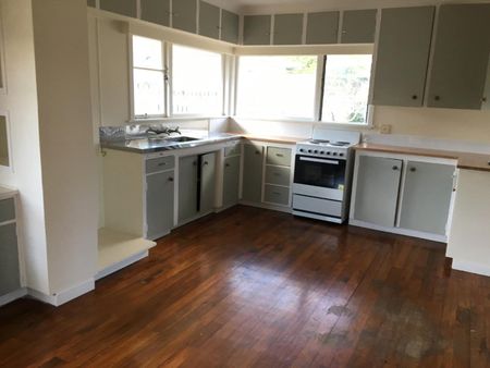 Spacious one bed unit - Photo 3