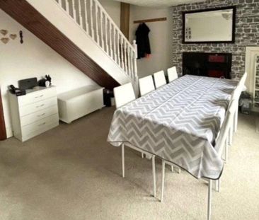 2 bedroom end of terrace house to rent - Photo 3