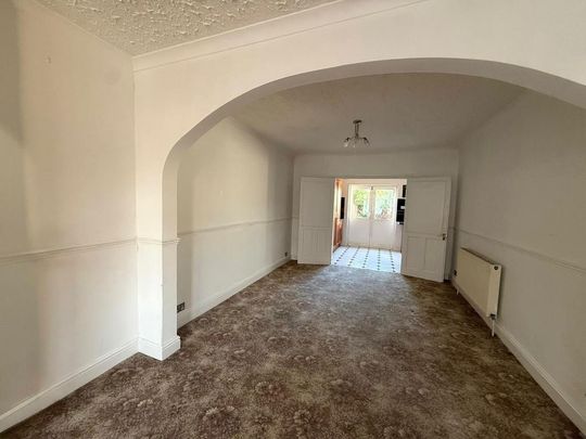 3 bedroom semi-detached house to rent - Photo 1