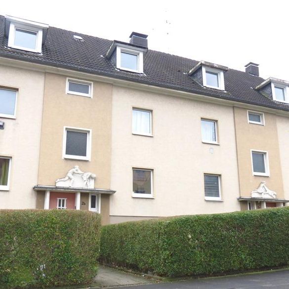 Hübsche 3-Zi.-DG-Whg. mit modernem Tageslichtbad - Foto 1