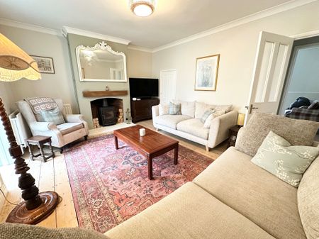 Park Lane, Chippenham - Photo 2