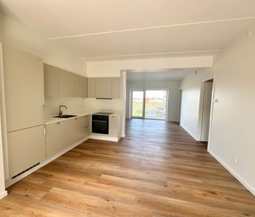 Delevenlig 3-værelses lejlighed i Nørresundby med altan - Photo 2