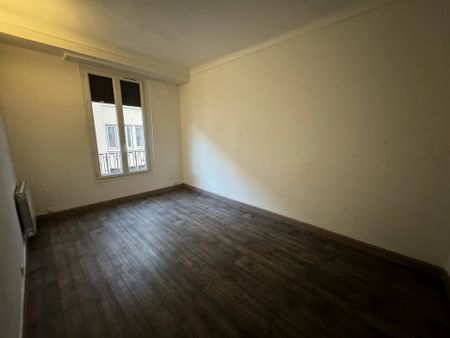 Exclusivité – Location studio au calme, Rue Marceau - Photo 4