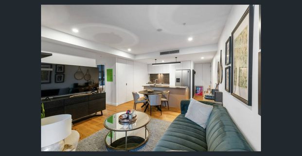 Spacious & Stylish Apartment in the Heart of South Brisbane! - Photo 1