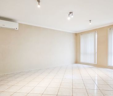 Perfect Family Home! - Photo 6