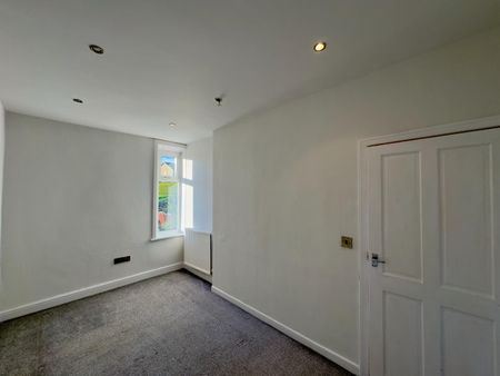 Bolton Grove, Barrowford, Nelson - Photo 4