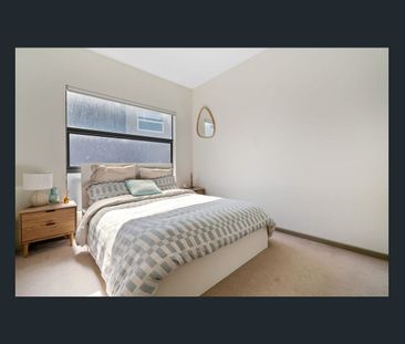 Modern Apartment Living in the Heart of Mordialloc - Photo 6