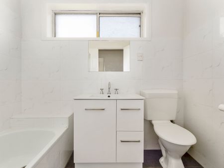 6/31 Osborne Avenue, Glen Iris VIC 3146 - Apartment For Rent | Domain - Photo 5