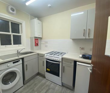 1 bedroom bedsit to rent - Photo 1