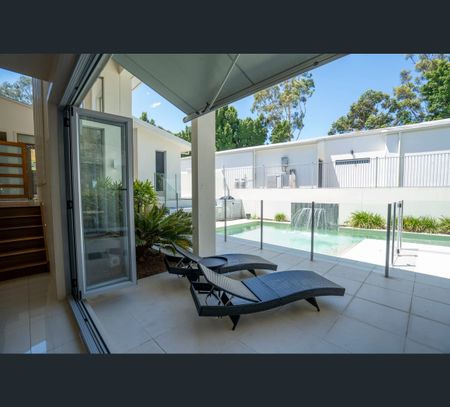 6016 Vista Drive, Benowa, Qld 4217 - Photo 4