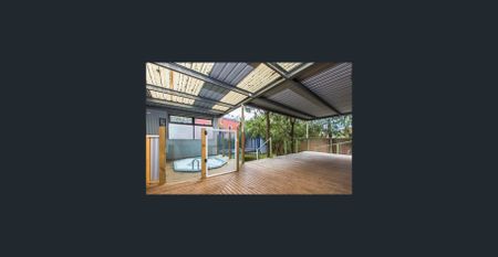 Fabulous family home in a great location - Photo 4