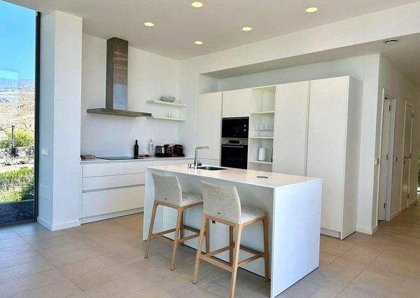 Luxury Villa for rent in Guía de Isora, Spain