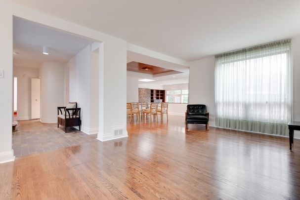 For Lease - 36 Shallmar Boulevard, Toronto, Ontario - Photo 1