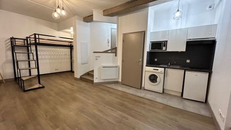 Location Appartement 1 pièce 32m² - Photo 2