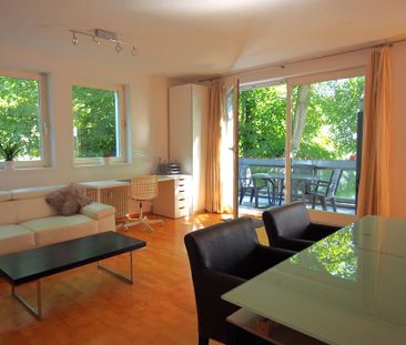 Wunderschöne, großzügige Wohnung mit zwei vollwertigen Bädern, zwei... - Foto 1