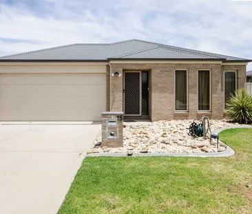 15 Condamine Street, West Wodonga - Photo 5