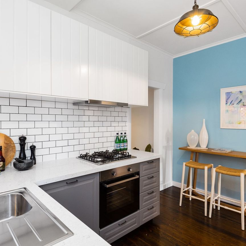 Gorgeous Ground Floor Apartment – A Must To Inspect - Photo 1