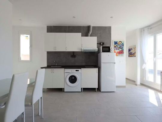 Calle de Guadarrama, Madrid, Community of Madrid 28011 - Photo 1