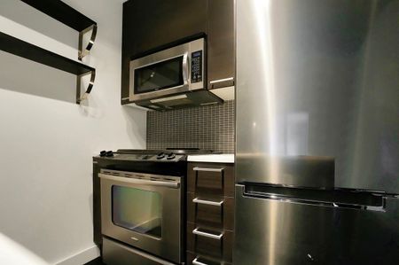 For Lease - 90 Broadview Avenue Unit# 213, Toronto, Ontario - Photo 4