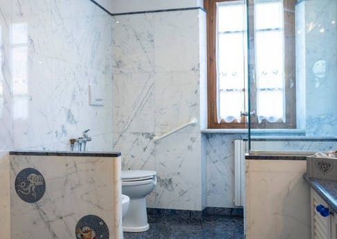 via Pietro neni, 7, Forte dei Marmi, Tuscany 55042