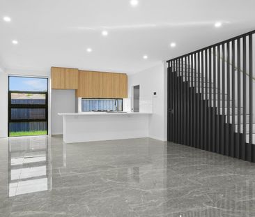 Family Home - Photo 2